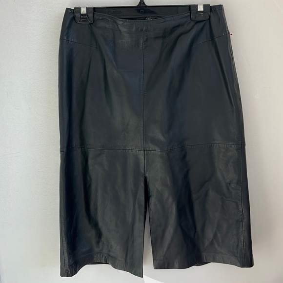 Vakko Sport 100% black leather skirt size 10 - Picture 1 of 7